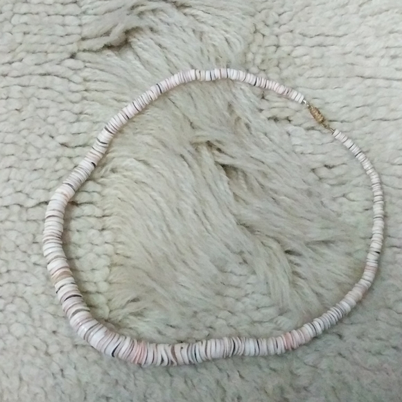 Vintage Luscious Pearl Pukka Shell Necklaces - Picture 5 of 9